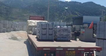 吉林省 芝麻白仿形路沿石，直形路沿石