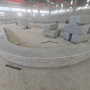 吉林省 芝麻白异形坐凳，自然面光面弧形加工