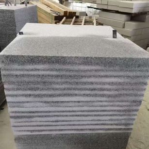 吉林省 芝麻白5公分火烧地铺成品，900*400，规格可定制