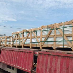 吉林省 芝麻白花岗岩地铺石出口专车-泰国游