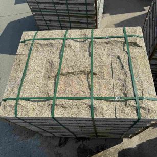 吉林省 黄金麻花岗岩石材自然面蘑菇石成品