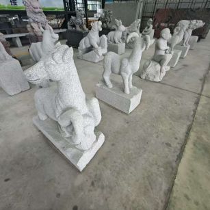 吉林省 芝麻白花岗岩造型立体雕刻——十二生肖