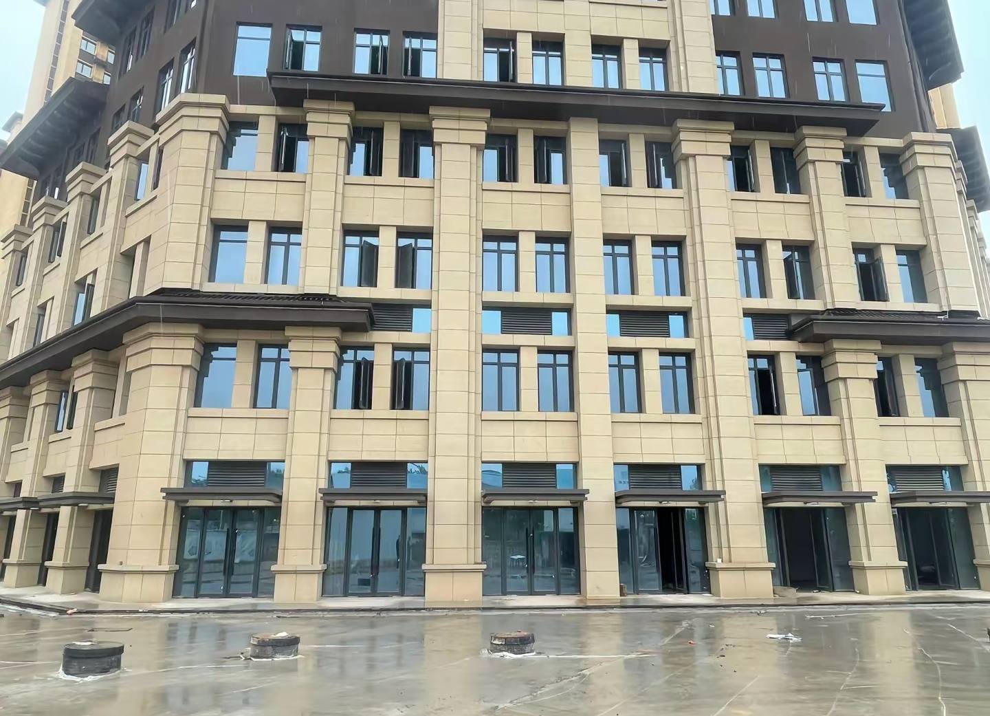 吉林省 黄金麻花岗岩荔枝面小区外墙干挂