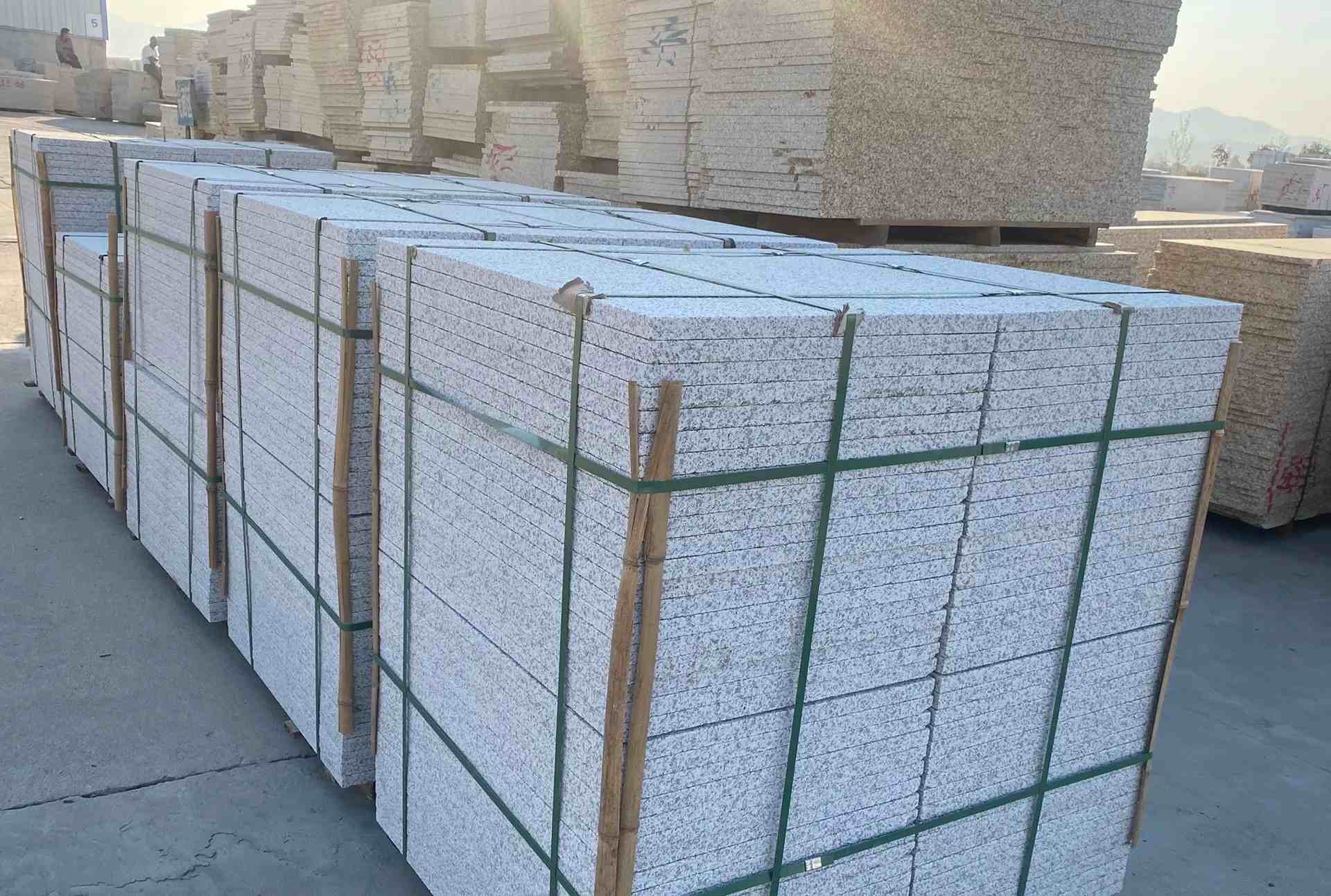 吉林省 白麻花岗岩荔枝面地铺石