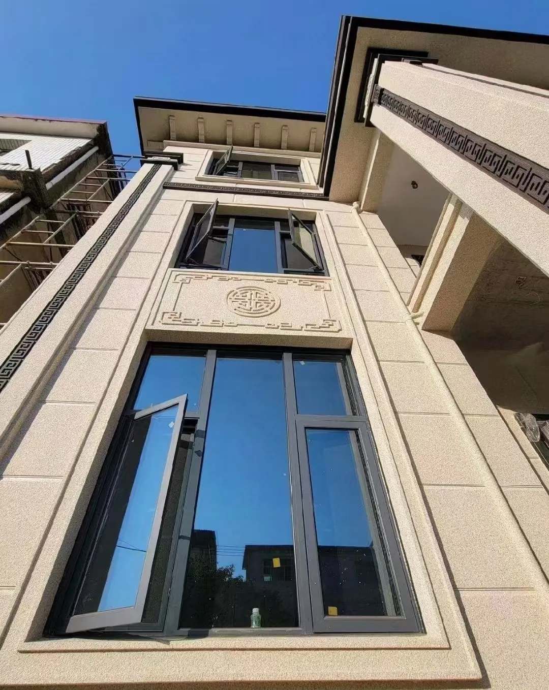 吉林省 黄金麻荔枝面别墅外墙干挂效果展示