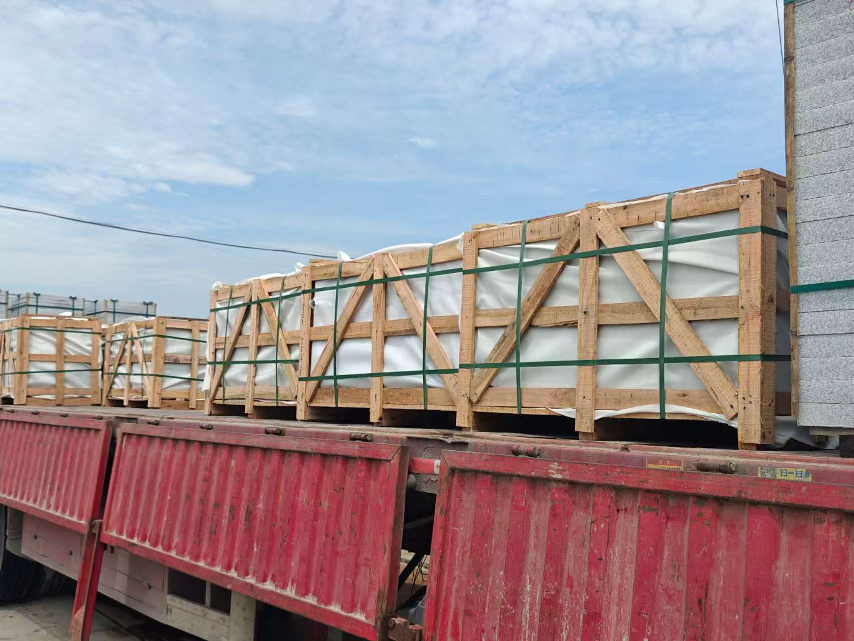 吉林省 芝麻白花岗岩地铺石出口专车-泰国游