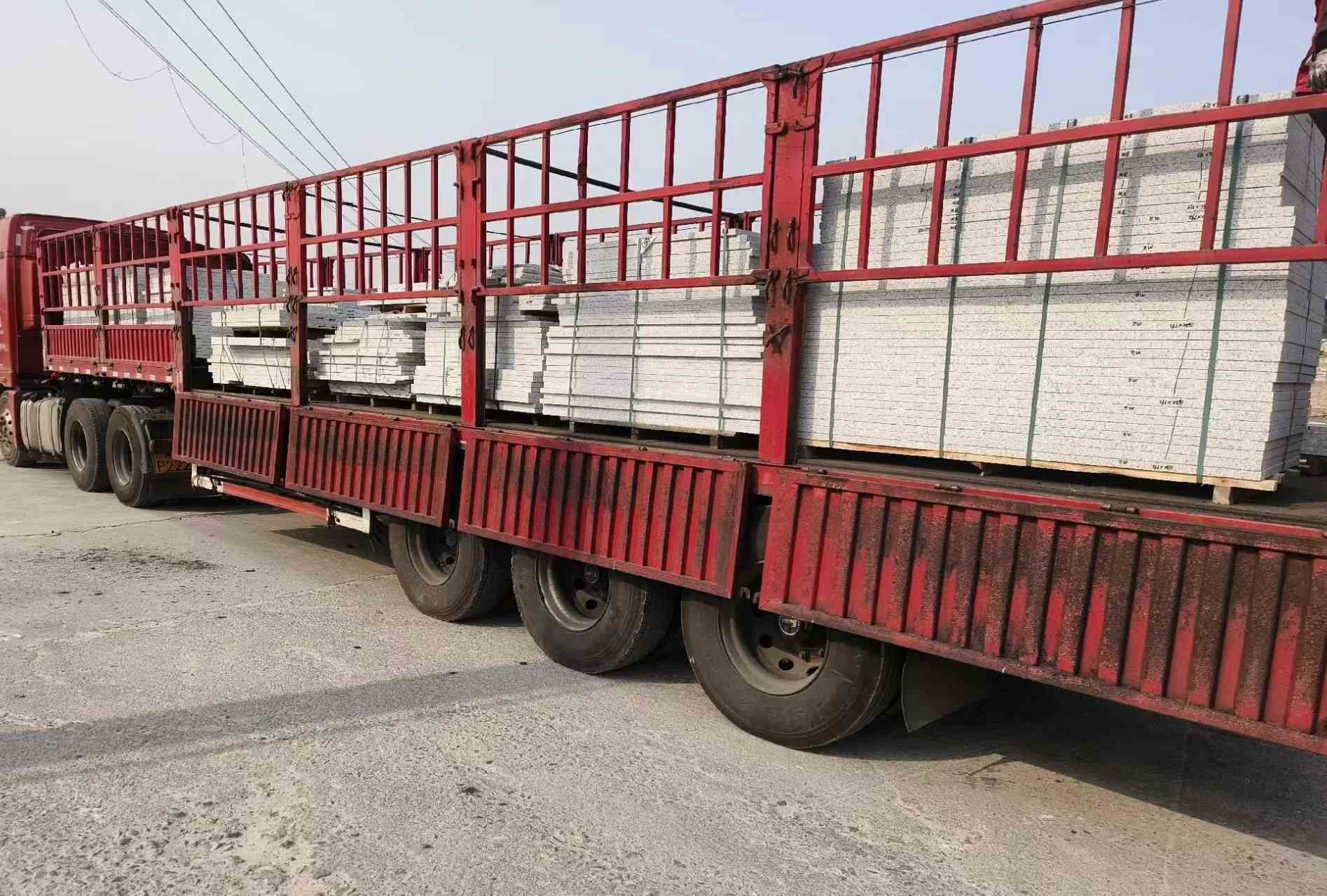 吉林省 白麻荔枝面外墙干挂，工厂装车日常